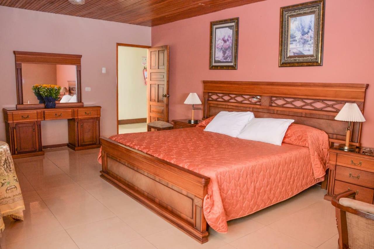 Hotel Olimpico En Quevedo 外观 照片